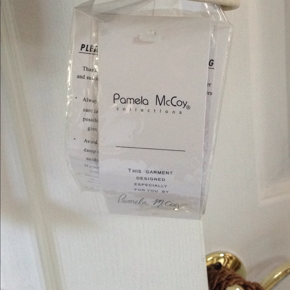 Ladies leather jacket - Picture 4 of 8